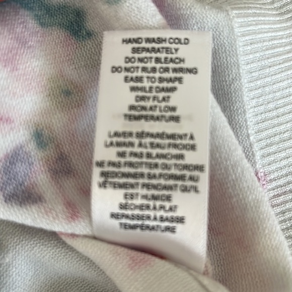 EUC Cleo white & pink floral cardigan - Picture 5 of 5